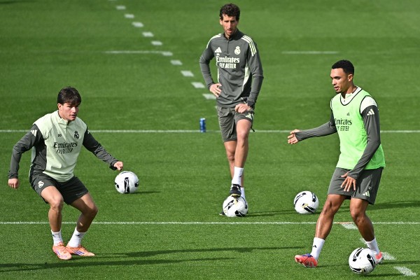 認真學西語 阿奴獲老師讚賞