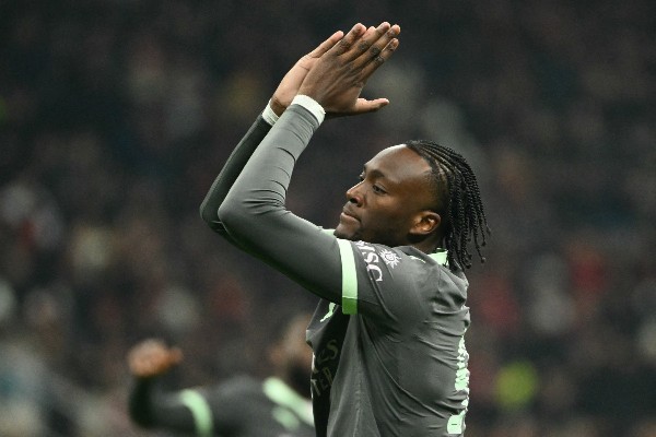 維拉簽艾巴咸爭標