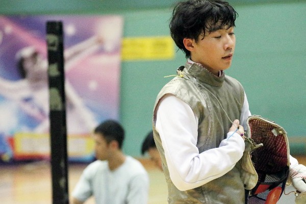 蔡俊彥新季世盃首戰碰壁 小將何承謙首闖16強