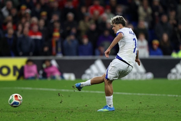 意大利派探子窺視波軍？