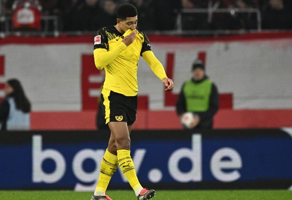 高比靠害累祖比比寧咸領紅