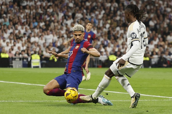 入波後與費力克相擁  阿拿奧荷：他幫了我很多