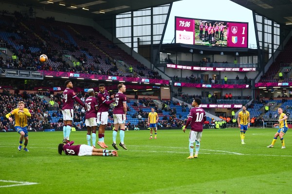 曼斯菲爆冷挫般尼 奠勝隊長：整周都在練遠射