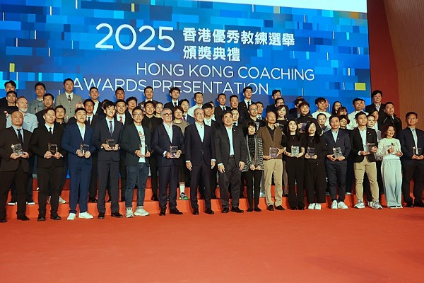 膺最佳隊際教練　莊保羅盼亞運3度封王