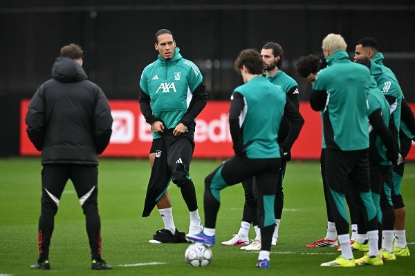 利記迎卡拉巴克 史洛：中場擔任中堅