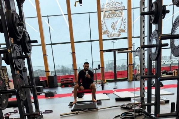 示威？沙拿post獨自gym相