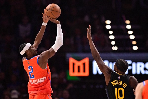 咖喱歸隊也無用 勇士慘負雷霆