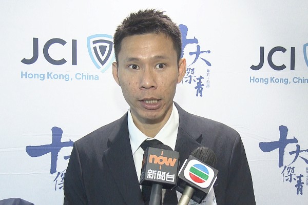獲補頒十大傑青獎座 葉鴻輝冀下季初復出