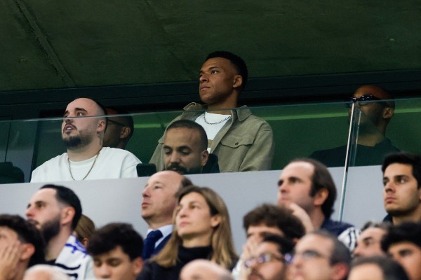 《隊報》：安巴比將隨皇馬訪「城」