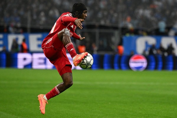 菲林龐傷唞數周 紅軍缺正宗右閘