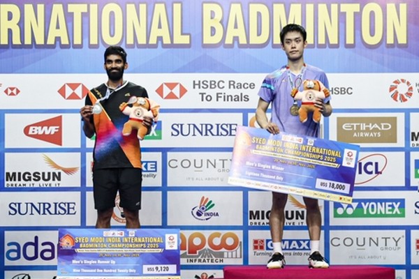 吳英倫印度羽賽鬥足3局首奪錦標