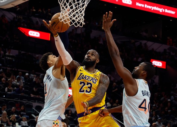 雷迪克確認占士復操理想