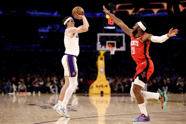 湖人噩耗 利夫斯腿傷最少唞4周