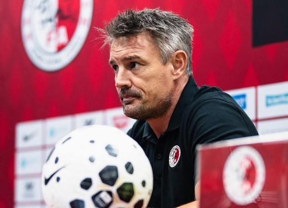 文體旅局長羅淑佩賽後指看法與韋斯活有「頗大差異」。HKFA