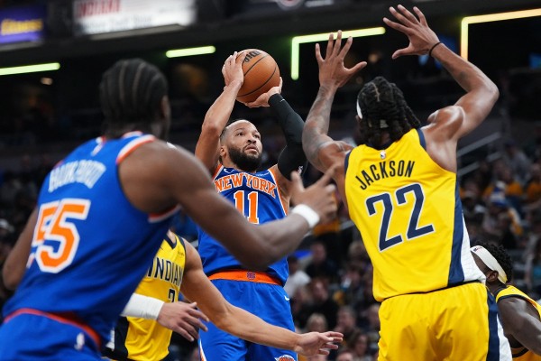 捧盃後冇手軟 紐約人絕殺溜馬