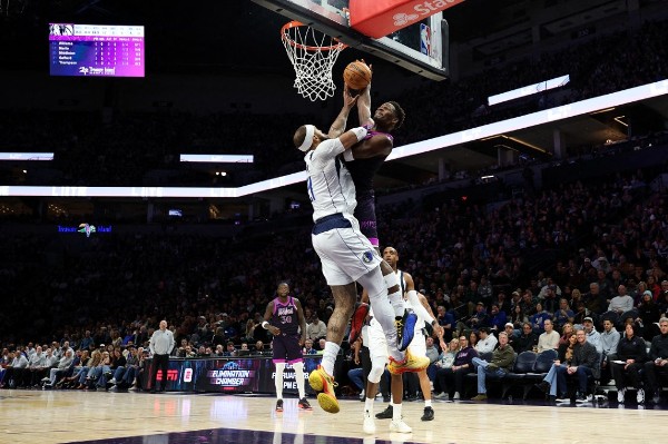 蟻俠轟40分贈獨行俠10連敗