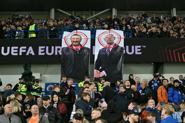 格流成績欠佳 兩高層下馬