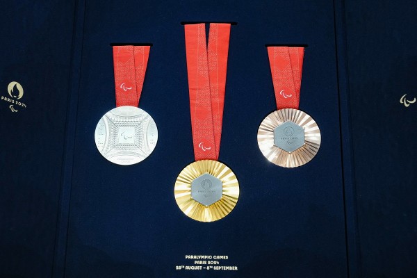 2024奧運獎牌現身。©AFP