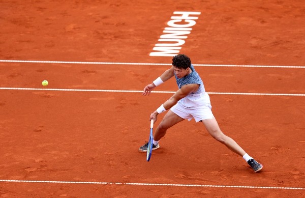 舒爾頓挫古保利慕尼黑封王