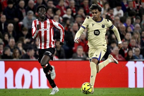 巴塞1球食「包」領先4分