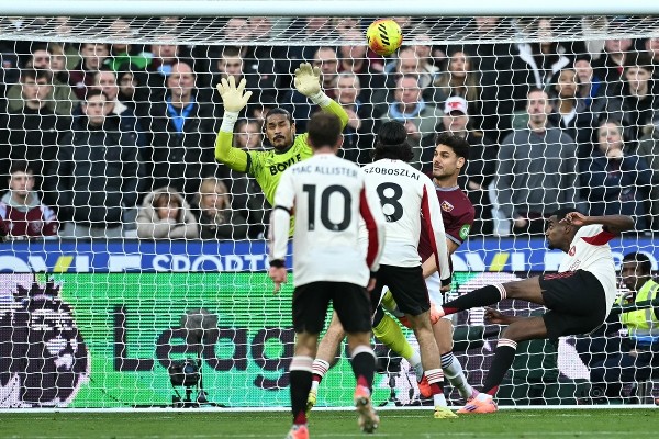 利物浦2：0破「鎚」反底