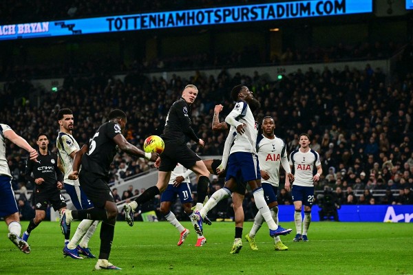 葬送領先好局 曼城遭熱刺逼和2：2