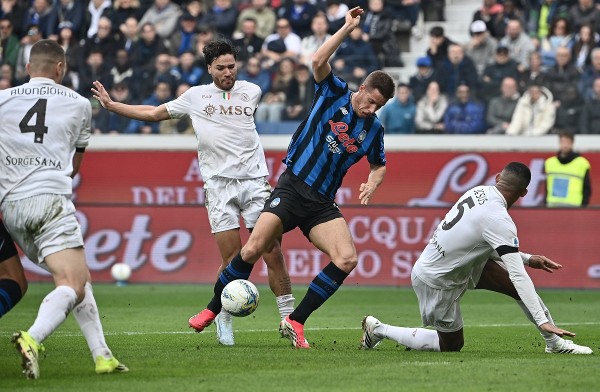 遭阿特蘭大反勝 拿玻里鬧爆VAR