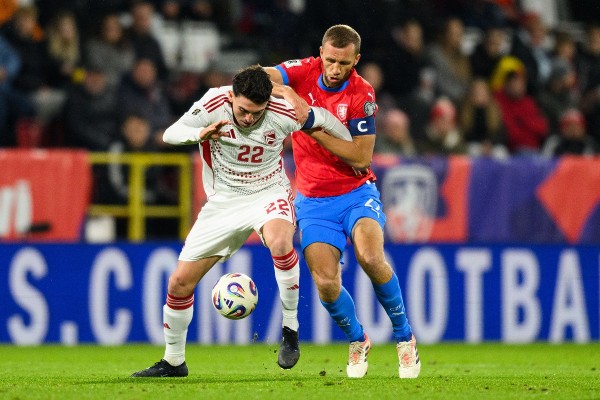 完場後冇答謝球迷 蘇捷失捷克隊長臂章