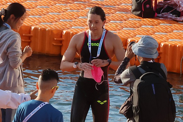 全運後變渡海泳新丁　何詩蓓迷失中奪亞軍