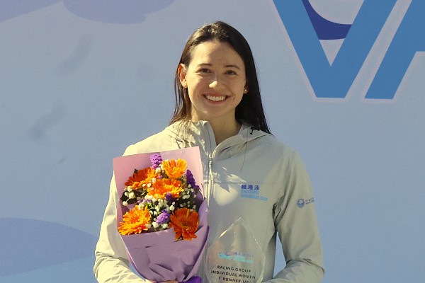 全運後變渡海泳新丁 何詩蓓迷失中奪亞軍