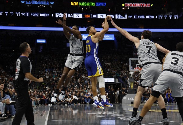 居里點解著Kobe鞋？佢賽後咁講！