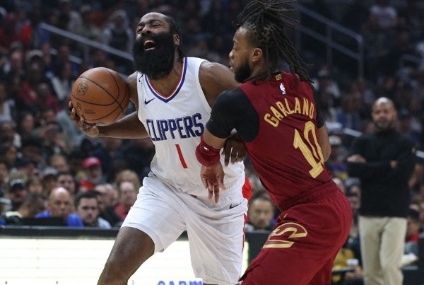 夏登過騎士拍米曹 加蘭上快艇