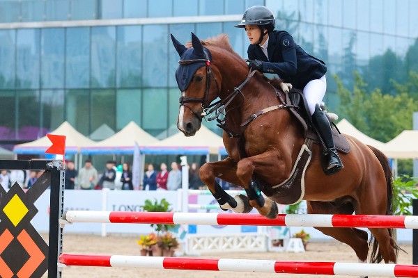 【全運】賴楨敏場地障礙賽次輪零罰分偕梁巧羚晉級