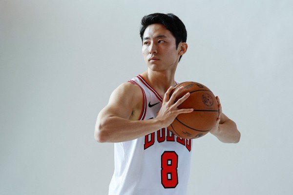 河村勇輝投效公牛