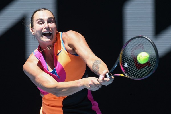 震撼教育！莎芭列卡輕取祖域闖4強