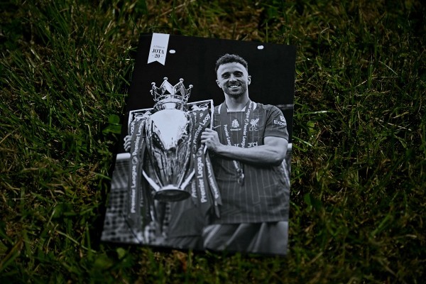 迪奧高祖達生忌 利物浦發文紀念