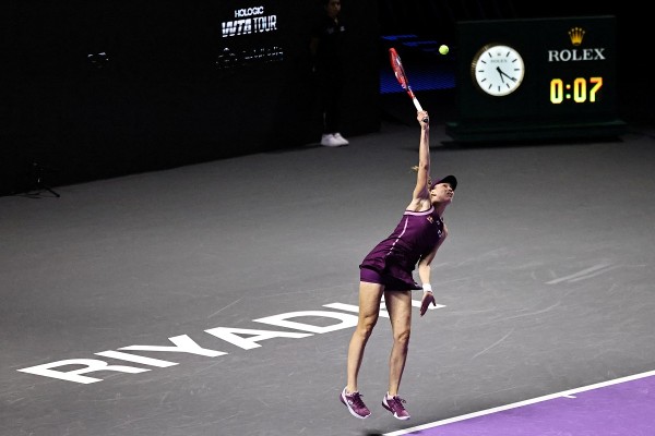 賴芭堅娜發球速度提升至平均時速190-200公里。©AFP