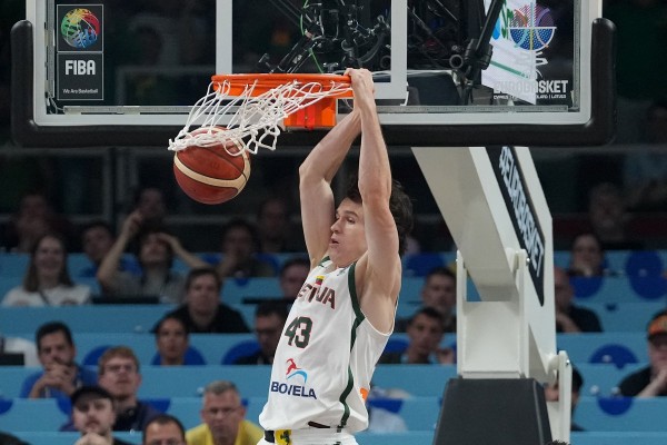 沙居拿斯手感極順。©AFP