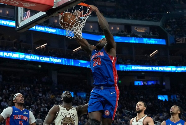 格連生涯800球三分 勇士折咖喱負活塞