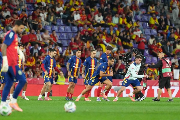 狂牛輸6球都出線 迪拉方迪：球員贏波成癮