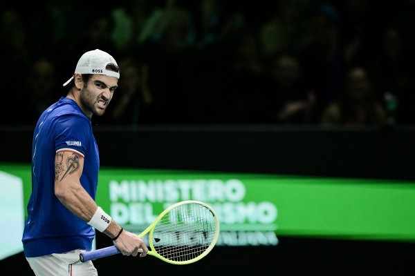 意大利缺冼拿照闖台盃4強