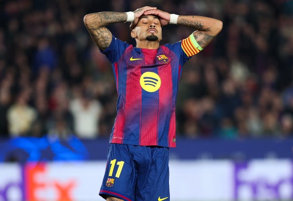 夏芬拿無緣FIFA最佳陣容 妻子代發聲