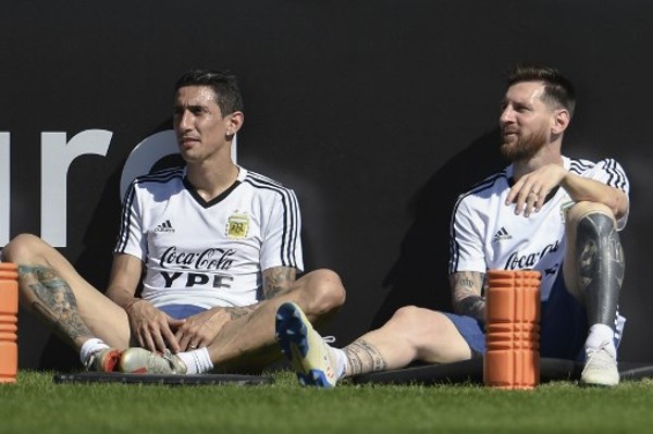 阿根廷中場迪馬利亞表示，美斯於今年美洲盃不敵巴西後的講話，令隊友都哭了。©AFP