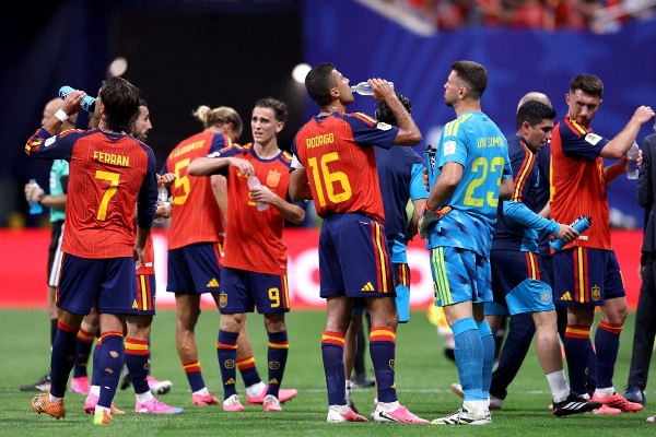 世盃飲水暫停 德甲UEFA無意效仿