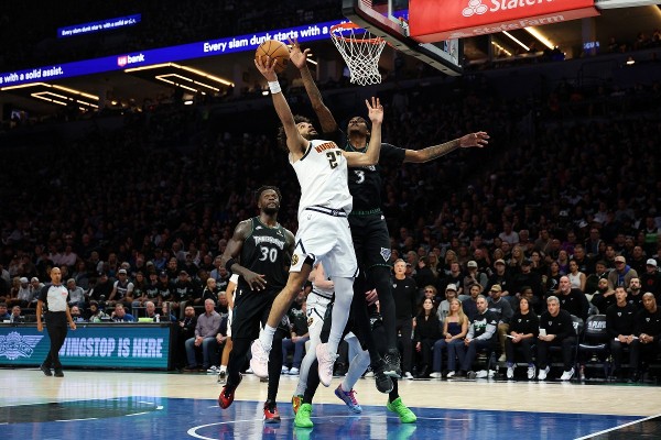 尤基治命中率慘跌 木狼再碎金塊領先2：1