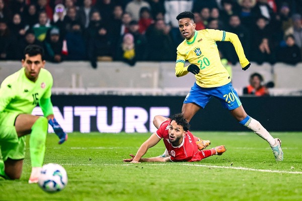 巴西強陣和波  安察洛堤收貨