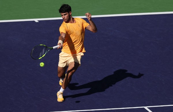 「硬」到底！艾卡拿斯跨季33連勝