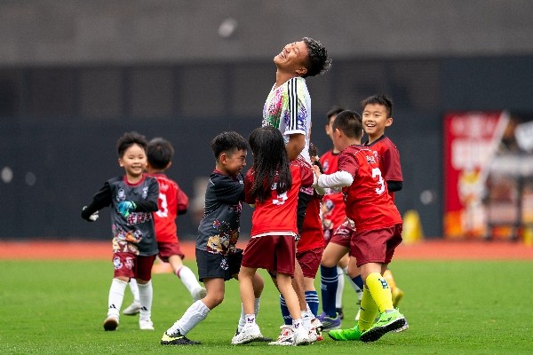 100足球小將挑戰東方三子