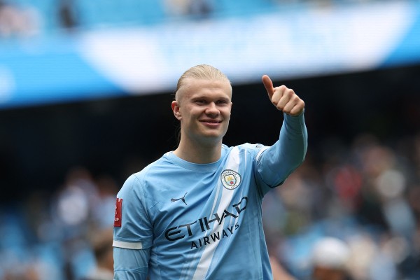 賀蘭擔正劏「車」