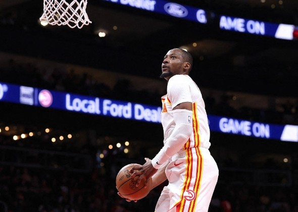 古明加明倒戈 卡爾先禮後兵